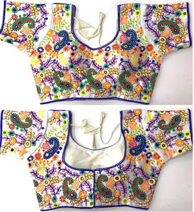 La blusa tiene trabajo de hilo y trabajo de espejo de aluminio Material de la blusa de seda pesada Tamaño De La blusa que hace 38 - Product Image 4