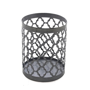 El más alto diseño de hierro redondo votivo Color plata tamaño estándar candelabros linternas y tarro de vela para la decoración del hogar - Product Image 4