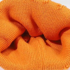 Gorros de invierno para hombre con bordado personalizado al por mayor gorros de punto acrílicos OEM - Product Image 3