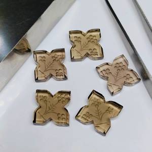 Pierre précieuse en quartz fumé naturel en forme de fleur, 14 mm, sculptée à la main, pour la fabrication de bijoux et d'artisanat - Product Image 3