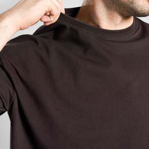 เสื้อยืด GA Prime ผ้าฝ้าย 100% 200 กรัม เจอร์ซีย์ สตรีทแวร์ลำลอง ทรงหลวม สีน้ำตาลพื้น พิมพ์ลายสกรีน คุณภาพพรีเมียม แบบอัดแน่น - Product Image 5