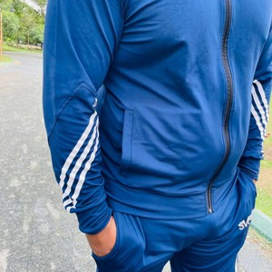 Traje de jogging de LICRA para invierno con logotipo personalizado, entrenamiento de juego activo, con capucha, chándal de fútbol para hombres, mujeres y niños, deportes de invierno al aire libre - Product Image 5