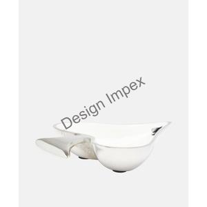 Bol décoratif en forme de cœur pour servir des biscuits aux noix, artisanat en aluminium, décoration en émail blanc, décoration de la maison - Product Image 3