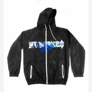 Venta al por mayor Unisex Nylon Chándal Conjunto Logotipo Personalizado Bordado Cortavientos Corto para Hombres y Mujeres Estilo de Verano - Product Image 3