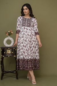 Robe longue de qualité supérieure séquence broderie travail côté Dori Handloom fabricant indien - Product Image 4