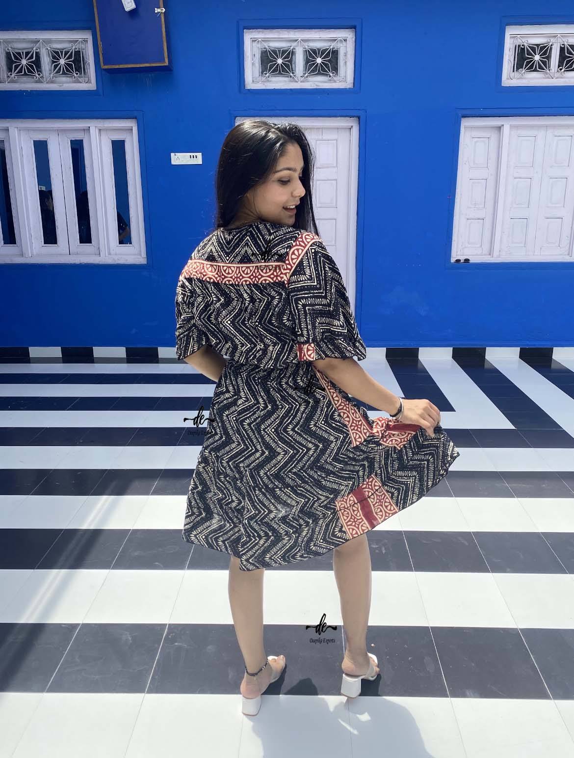 New Arrival Vintage Short Dresses Vintage Boho Gypsy Hippie Women Silk  Material Dress Indian One Piece Attire