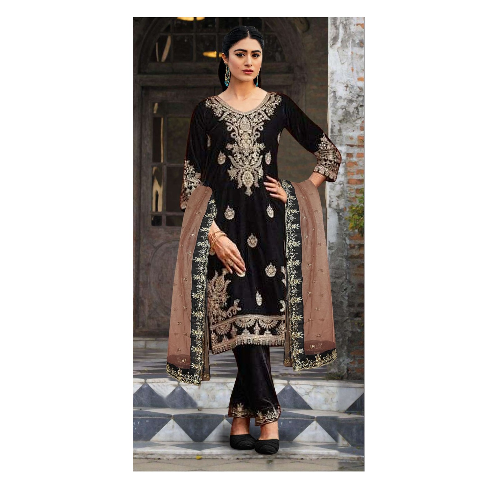 Salwar Kameez en velours élégant avec motif brodé pour la fête de mariage et l'extérieur de l'Inde