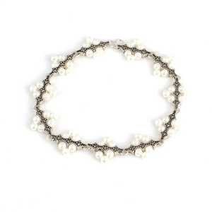 Pulsera de Plata de Ley 925 con Perlas Redondas de Grado AAA y Piedras de Marcasita Blanca con Engaste de Garra para Boda - Product Image 1