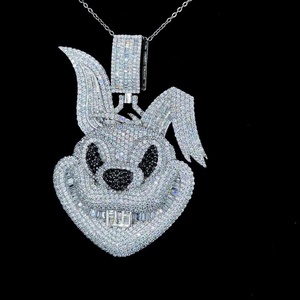 Pendentif Croix Personnalisé en Argent 925 Style Hip Hop, Design Tendance Streetwear Sertie de Diamants Moissanite, Breloques Personnalisées - Product Image 4