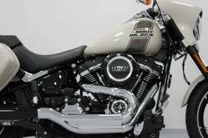 Motocicleta Softail Sport Glide 107 2025, Envío a Todo el Mundo - Product Image 3