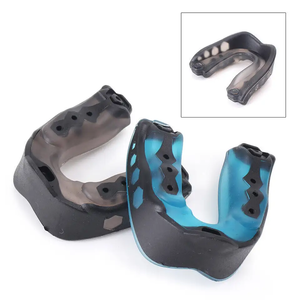 Protector de goma para la boca, para deportes, boxeo, fútbol, personalizado - Product Image 2