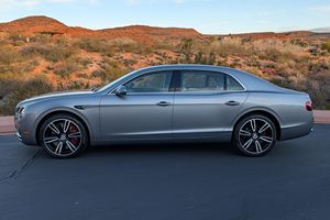 รถเบนท์ลีย์ ฟลายอิ้ง สปูร์ วี8 เอส ปี 2017 มือสอง พวงมาลัยซ้าย/ขวา - Product Image 3