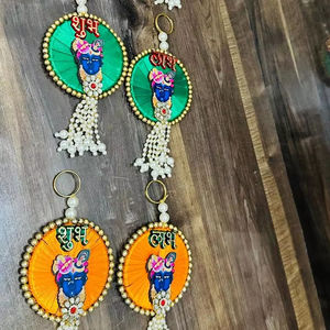 Shubh et Labh fabriqués à la main au design moderne luxueux pour le fournisseur indien de décoration intérieure Diwali - Product Image 1