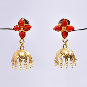 ต่างหูทองเหลือง14K ชุบทองอัญมณีสำหรับผู้หญิงเครื่องประดับทองเหลืองทันสมัยผู้ผลิตเครื่องประดับทองเหลืองออกแบบได้ตามต้องการขายส่ง - Product Image 3