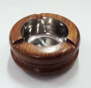 Cendrier rond en bois et acier pour hôtels Nouveau design de table fabriqué en Inde - Product Image 1