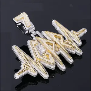 Colgante y Amuleto de Plata de Ley 925 con Diseño de Onda Musical Inusual, con Moissanita Redonda VVS y Revestimiento Antideslustre para un Estilo Único - Product Image 1