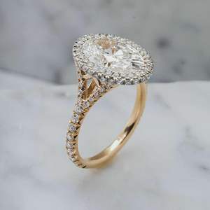 Oval Cut <b>Split</b> Shank Cute Engagement <b>Ring</b> for Women in Rose Gold & 925 Silver - Product Image 6