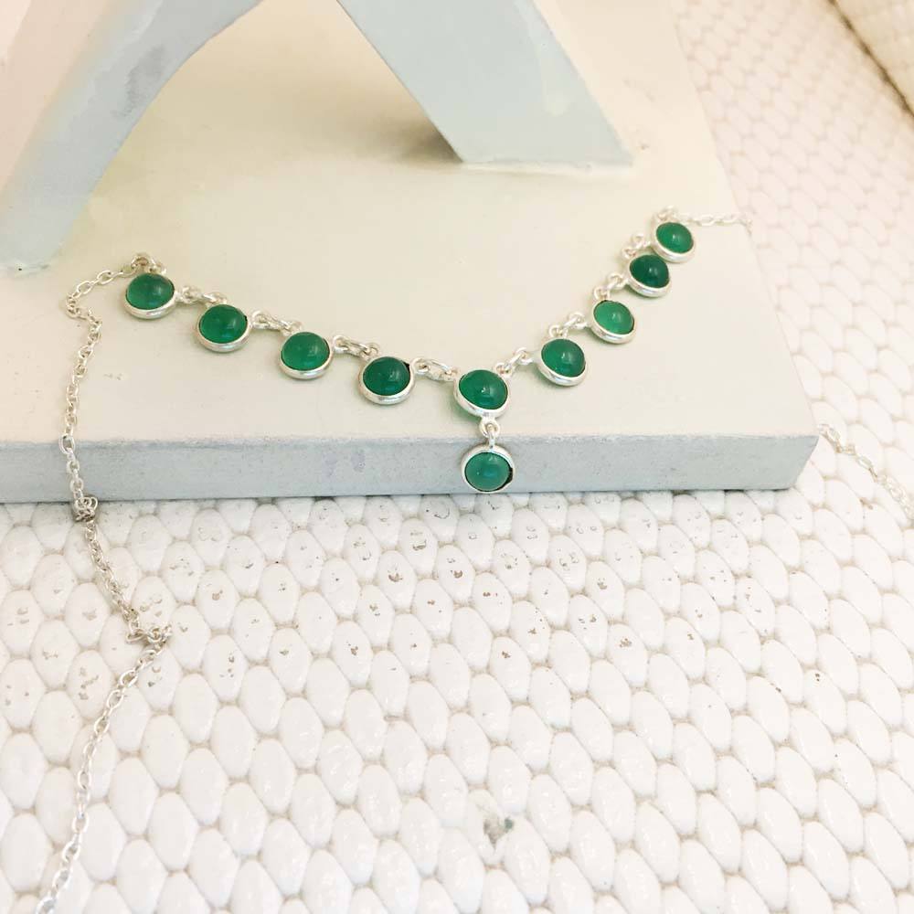 สีเขียว