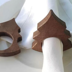 Anillo de Servilleta Navideño de Madera Hecho a Mano, Étnico, Ecológico, Duradero, Libre de Plástico - Product Image 1