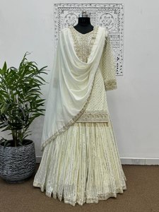 La fête était belle fantaisie lourde broderie et paillettes travail Top - Sharara avec Dupatta - Product Image 3