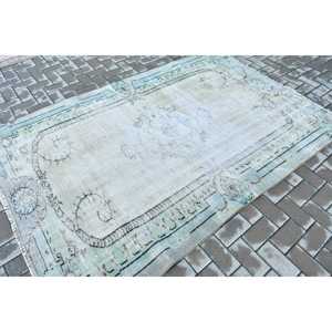 Tapis turc 5,2 x 7,5 pieds, tapis vintage, tapis en laine blanc et bleu à pois - Product Image 2