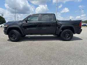 (TB) 2025 RAM 1500 RHO 4DR CREW CAB 4WD 5.6 FT SB (3.0L 6CYL TURBO 8A) PICKUP VOITURE D'OCCASION - Product Image 3