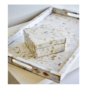 Bandeja de servicio de concha blanca rectangular para cocina, artesanías de resina, bandejas de anidación, manijas de mosaico, tema de amor elegante para aperitivos - Product Image 2