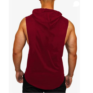 Débardeur de sport à capuche sans manches en polyester et coton avec logo à motif solide sur le devant Débardeur musclé à capuche pour hommes - Product Image 2