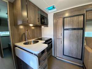 Nouveau modèle 2026 Winnebago Spirit NPF Édition Limitée 26NP prêt à la vente - Product Image 6