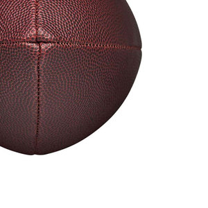 Pelota de fútbol americano de cuero compuesto con logotipo personalizado de alta calidad - Product Image 4