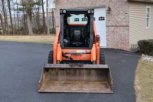2018 Kubota SSV65 Skid Steer Loader-Compact puissant et fiable - Product Image 3