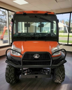 รถอเนกประสงค์ Kubota RTVX1140W เครื่องยนต์ 4 จังหวะ 250 ซีซี กำลังสูง ขับเคลื่อน 2 ล้อ ระบบล็อคเฟืองท้ายอัตโนมัติ สำหรับงานออฟโรด งานฟาร์ม งานหนัก ทำงานเร็ว - Product Image 1