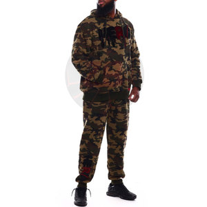Survêtements d'hiver légers pour hommes Qualité supérieure Vêtements de jogging avec strass Motif solide Vêtements de vente en gros écologiques - Product Image 1