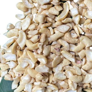 Prix bas Noix de cajou crues en vrac prêtes à expédier WW180, WW240, WW320 Noix de cajou SANTIGO Prix W240 Noix de cajou quantité minimale de commande - Product Image 1