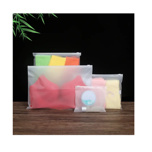 Sacs à provisions personnalisés recyclables les plus vendus meilleure performance sac en plastique fin imprimé de logo pour vêtement - Product Image 5