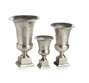 Nouveau design et ornements décoratifs de jardin d'arômes Pot de fleurs fait à la main en forme cylindrique nickelée pour Welcome Gate Home Show - Product Image 4