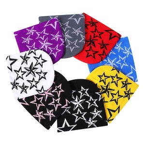 Bonnet en acrylique personnalisé 100% avec logo en jacquard imprimé de motifs d'étoiles avec logo Bonnet en tricot - Product Image 2