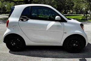 Smart Fortwo Prime 2016 MÁS VENDIDO, Motor Turboalimentado, Transmisión de Doble Embrague, Paquete Deportivo - Product Image 4