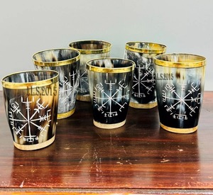 Haute qualité naturel fait à la main Viking corne verrerie tasse Style nautique Animal thème récipient à boire avec jante en laiton poli - Product Image 1