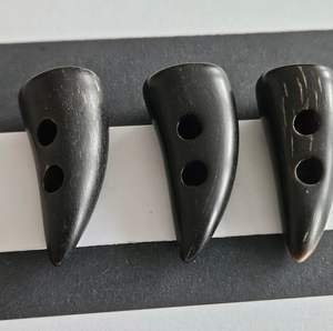 Botón de Palanca de Cuerno de Búfalo, Artesanía de Valle, Ecológico, Duradero, Elegante, Cierre para Ropa de Diseñador, Prendas Hechas a Mano, Moda de Lujo - Product Image 3