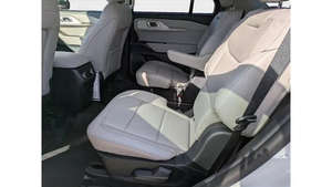 Explorer Active RWD 2025 d'occasion en excellent état - Product Image 5