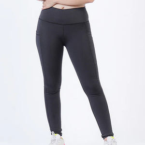 Leggings Capri de Yoga para Mujer Hechos a Medida, Cintura Alta, Suaves, Transpirables y Elásticos, Pantalones de Entrenamiento para Gimnasio - Product Image 3