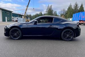 S-cion FR-S 2013 d'occasion, sans réserve, boîte manuelle 6 vitesses, différentiel à glissement limité, échappement I-nvidia - Product Image 3