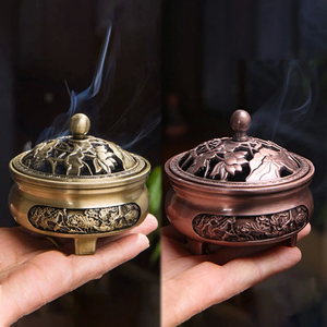 Brûleur d'encens en métal finition or à succès avec capuchon pour l'automne et le printemps Bakhoor Mubkhar Diffuseur d'arômes - Product Image 2