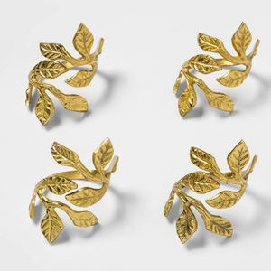 Anneau de serviette en aluminium plaqué or en forme de feuille, décoration de luxe pour la maison, mariage et fête - Product Image 1