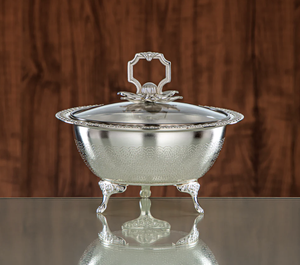 Bol à dattes en acier inoxydable de luxe avec couvercle en bois et un bouton de design élégant sur le dessus, pot à servir de haute qualité pour khajoor - Product Image 6