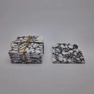 Juego de Posavasos Cuadrados de Mármol Calacatta Viola Hechos a Mano, Elegantes Posavasos de Piedra para Bebidas, Regalo - Product Image 1