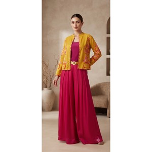 Conjunto de Dos Piezas de Pana Amarilla Bordada para Mujer, Ropa de Oficina para Primavera/Verano - Product Image 1