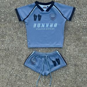 Ensemble t-shirt et short d'été respirant et confortable pour femmes au-dessus du genou tenue à motif solide - Product Image 3