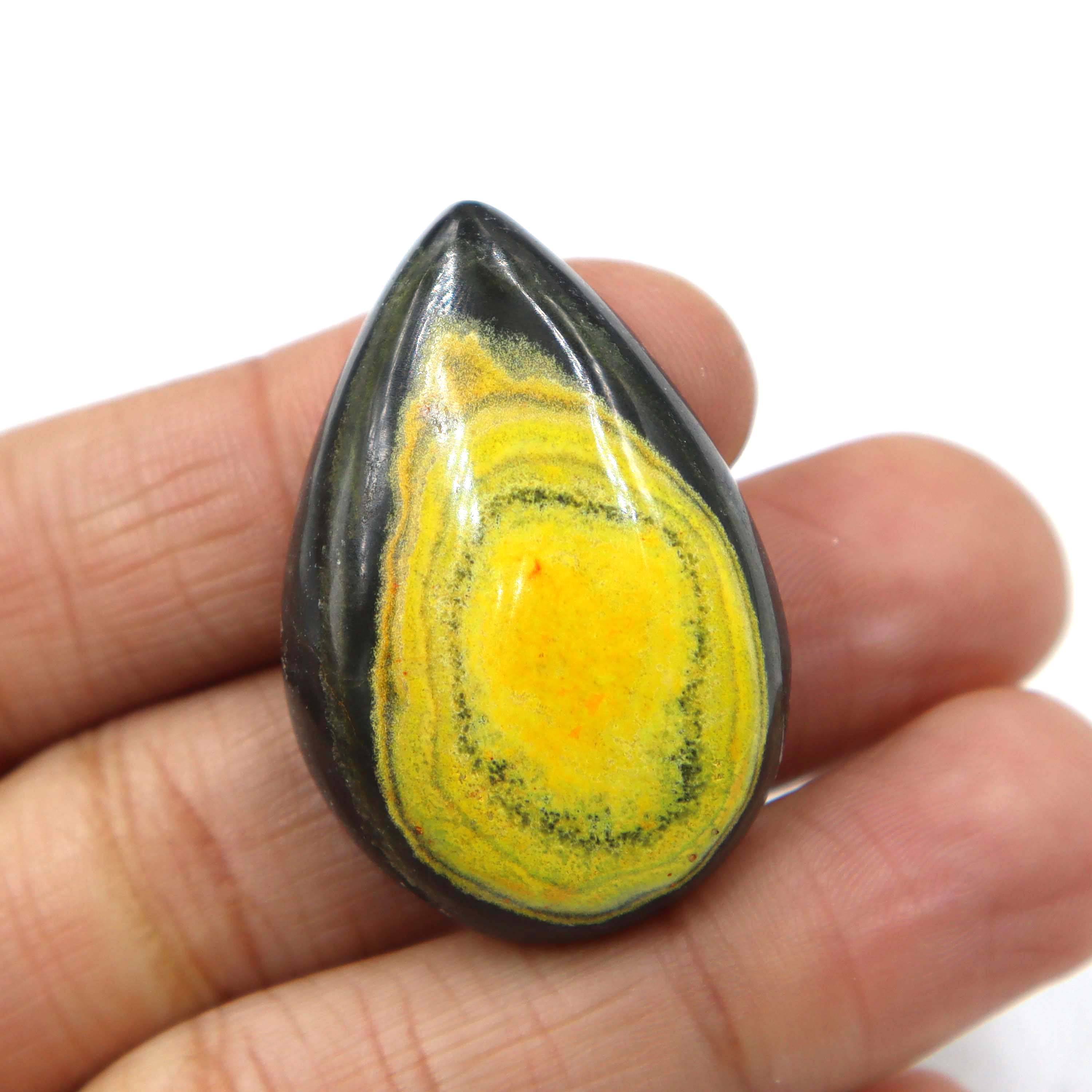 สีเหลือง